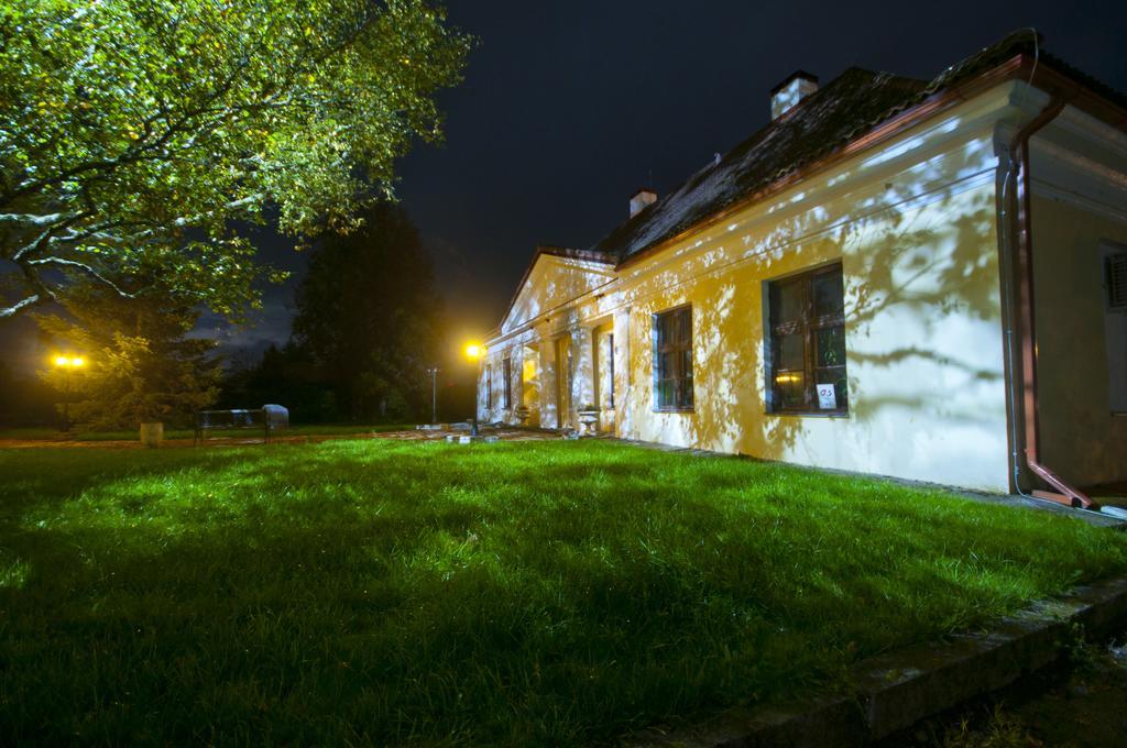 Ruunawere Hotel *